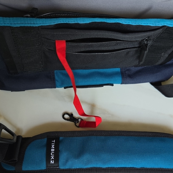 Timbuk2 Custom Small Classic Messenger Bag - Picture 5 of 7